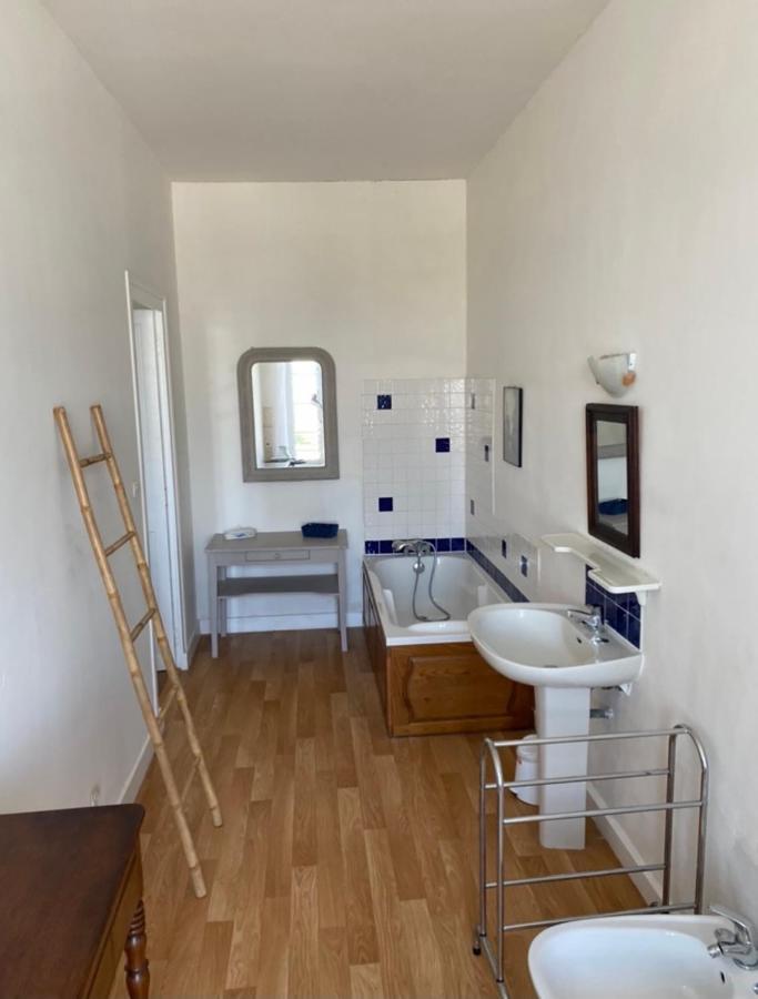 La Maison Du Port Mortagne-sur-Gironde 외부 사진