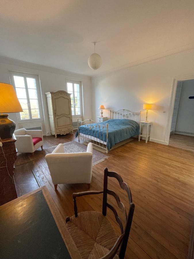 La Maison Du Port Mortagne-sur-Gironde 외부 사진